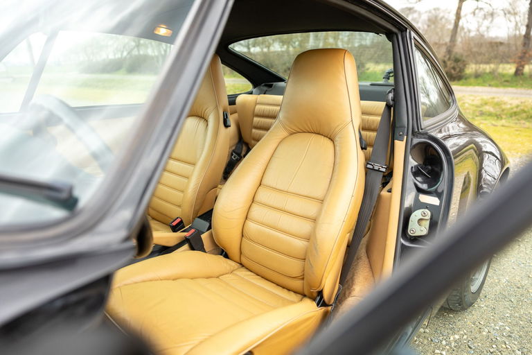 Porsche 964 Carrera 4