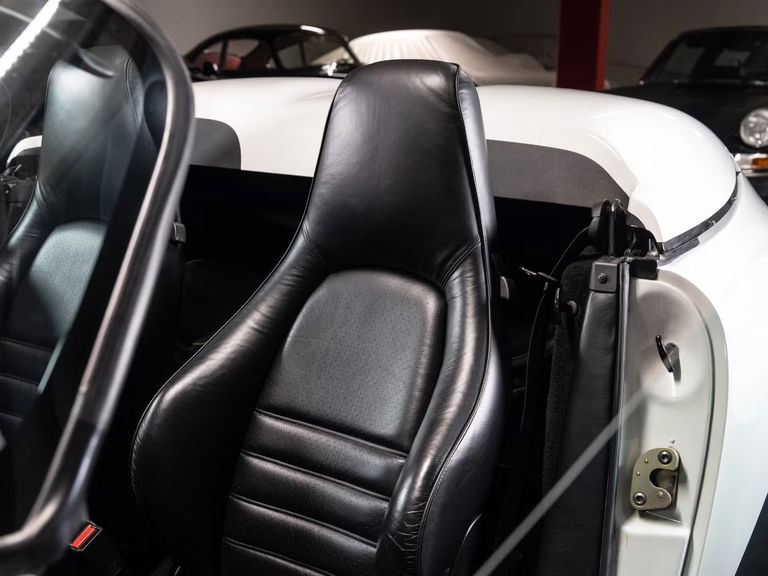 Porsche 911 Carrera 3.2 Speedster