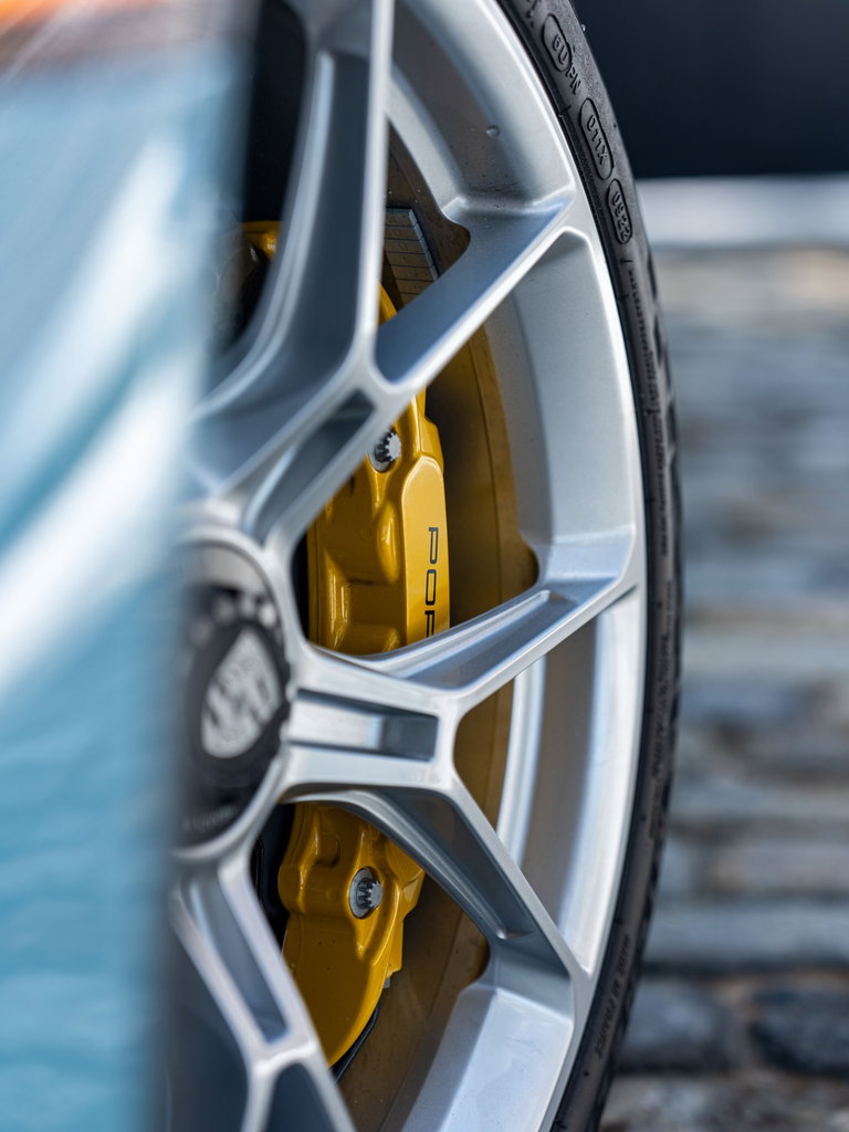 Porsche 992 GT3 Touring