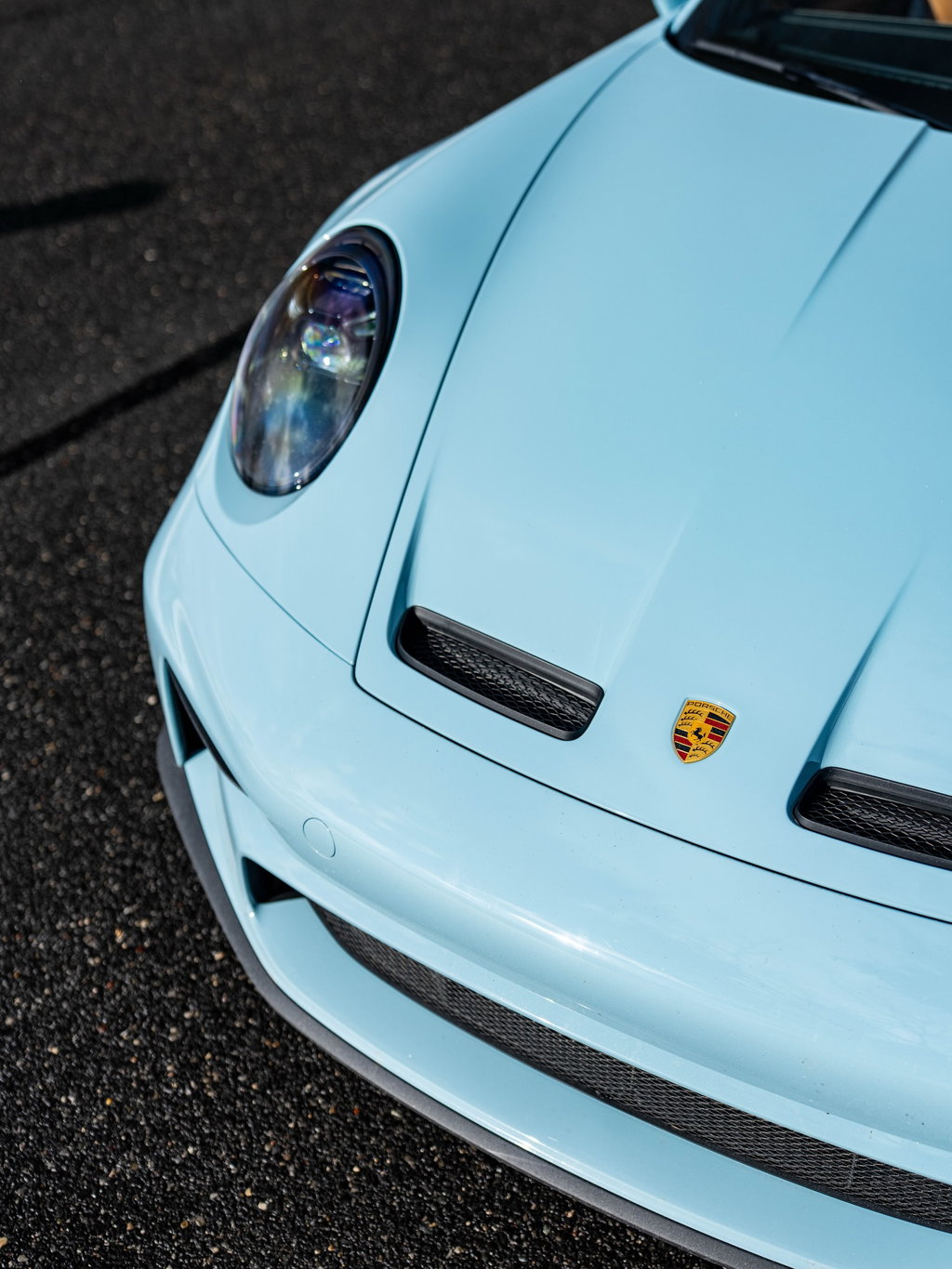 Porsche 992 GT3 Touring