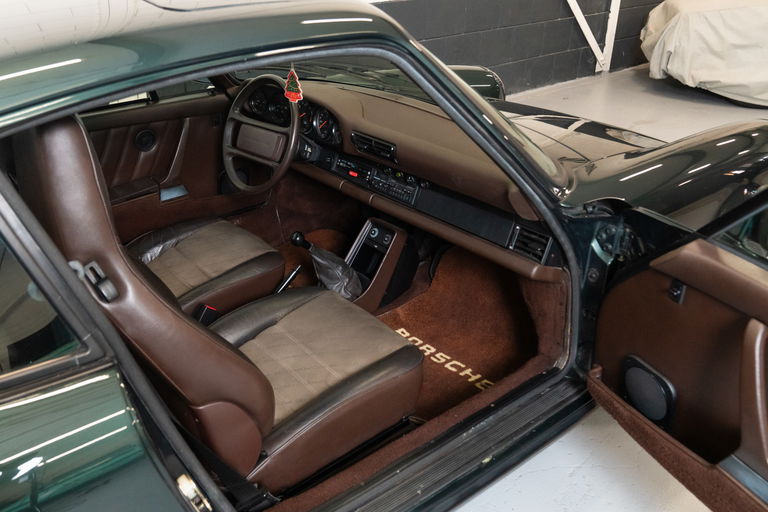 Porsche 911 Carrera 3.2