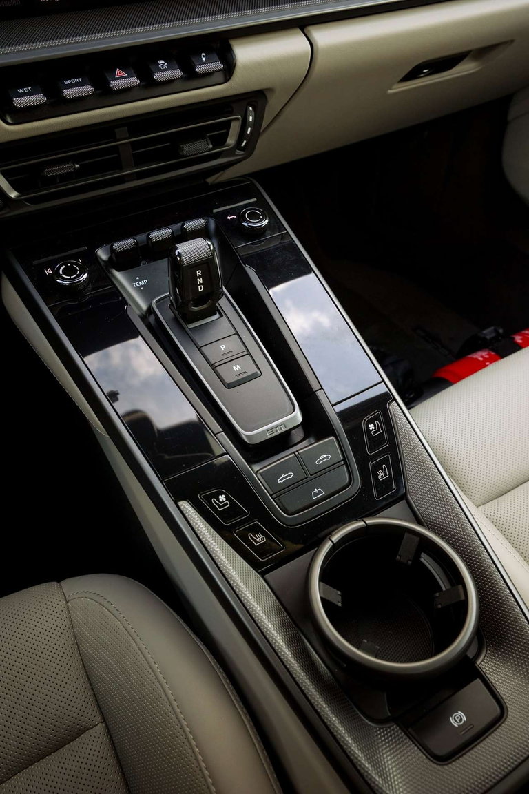 Porsche 992 Carrera 4S