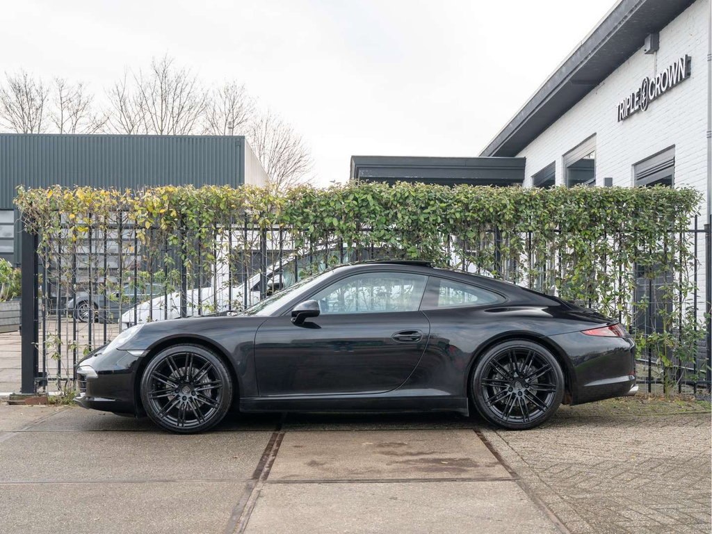 Porsche 991 Carrera 4 Black Edition
