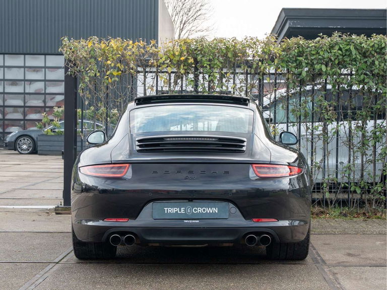 Porsche 991 Carrera 4 Black Edition