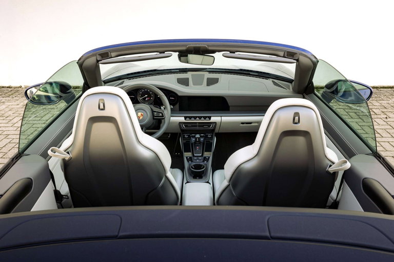 Porsche 992 Carrera 4S