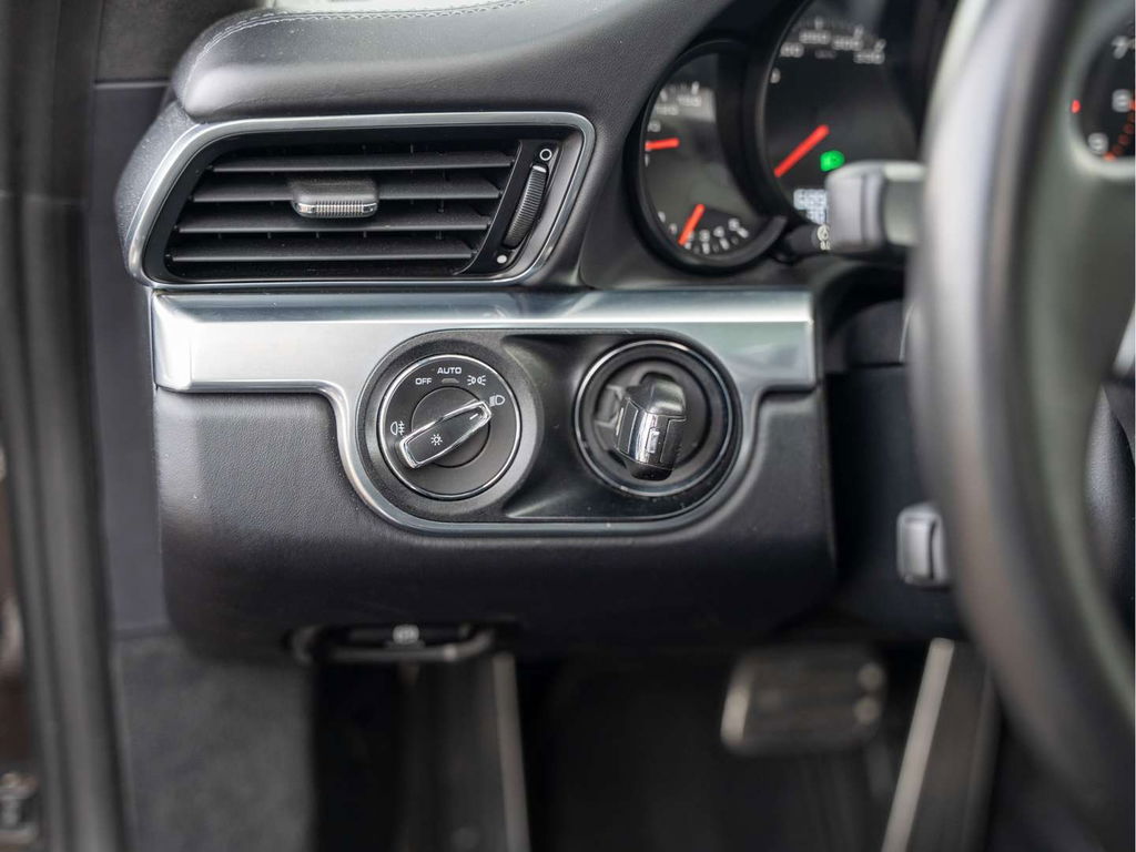 Porsche 991 Carrera 4 Black Edition