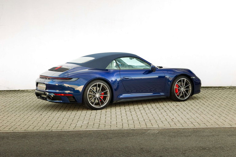 Porsche 992 Carrera 4S