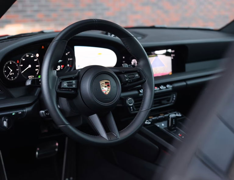 Porsche 992 Carrera 4 GTS