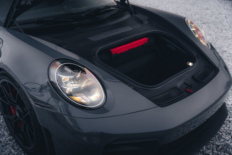 Porsche 992.2 GT3 Touring
