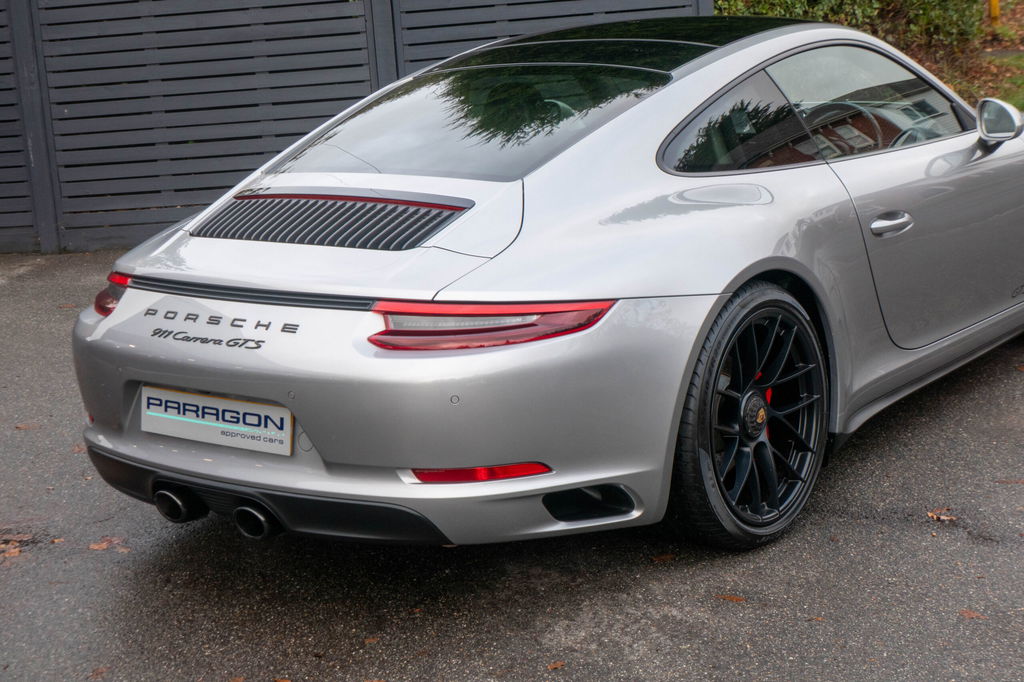 Porsche 991.2 Carrera GTS