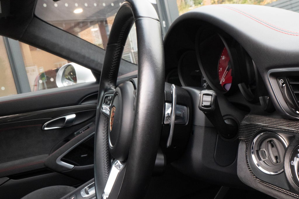 Porsche 991.2 Carrera GTS