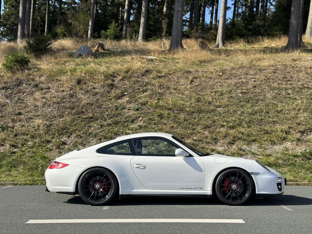 Porsche 997.2 Carrera GTS