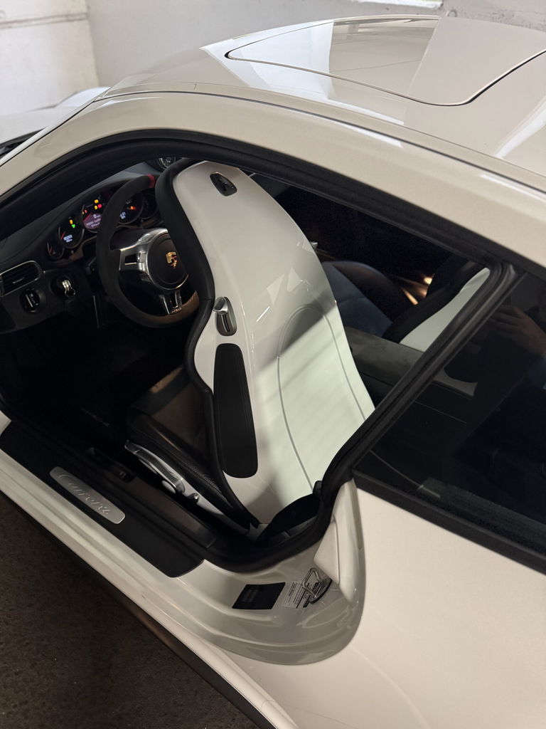 Porsche 997.2 Carrera GTS