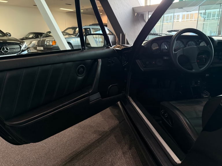 Porsche 911 Turbo 3.3