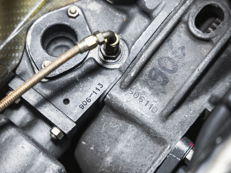 Porsche 906 Carrera 6