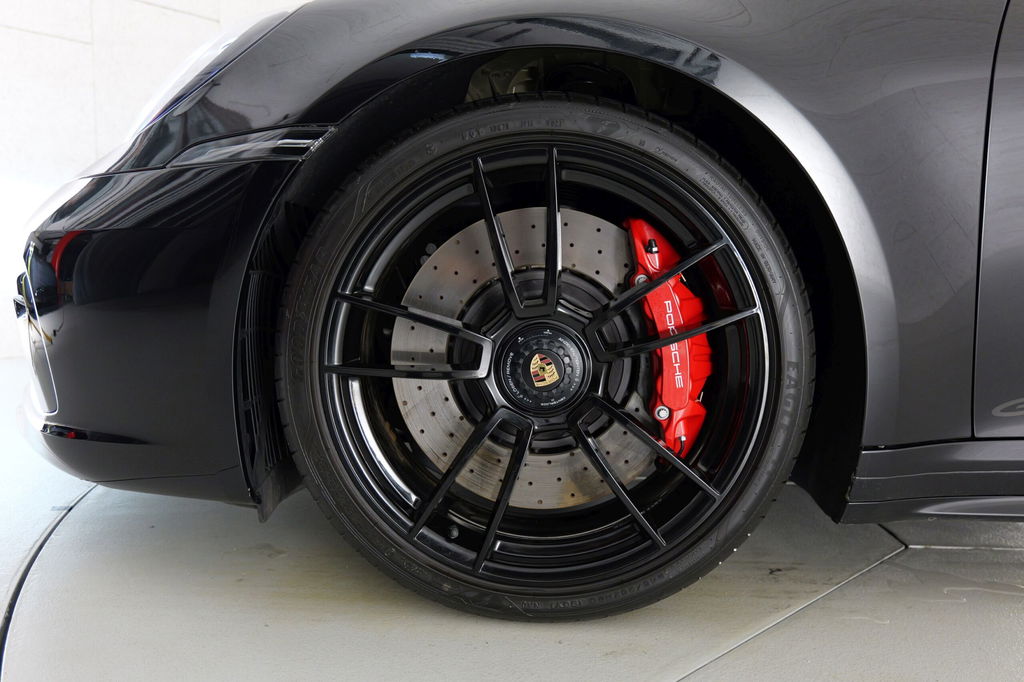 Porsche 992 Targa 4 GTS