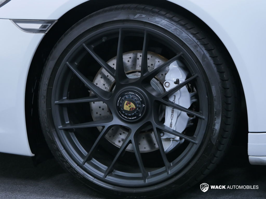 Porsche 991.2 Carrera 4 GTS