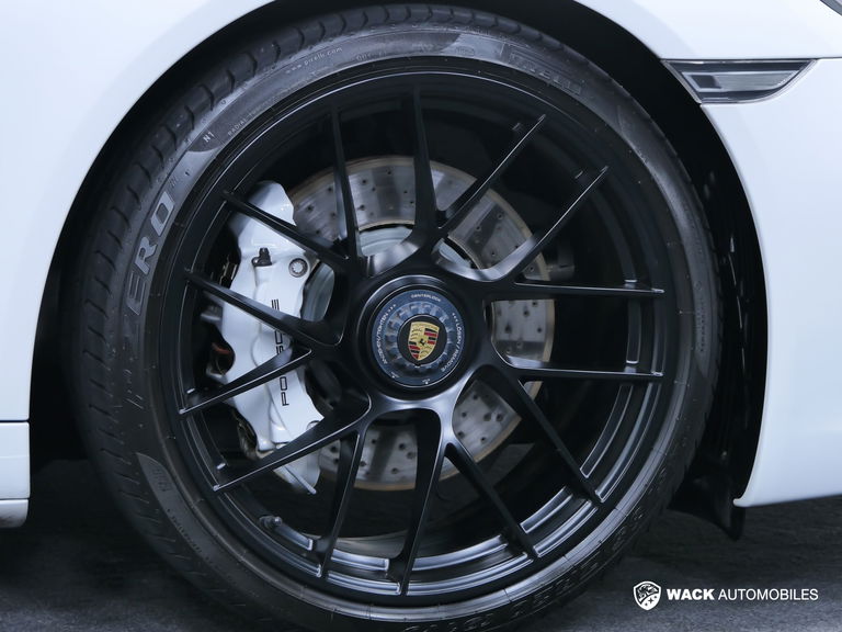 Porsche 991.2 Carrera 4 GTS