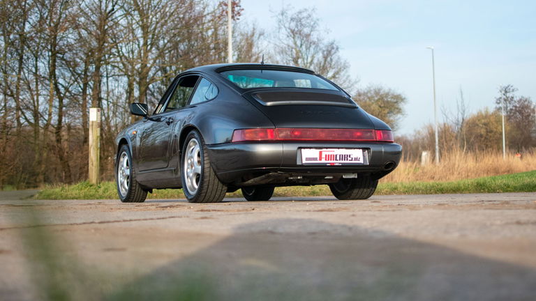 Porsche 964 Carrera 4