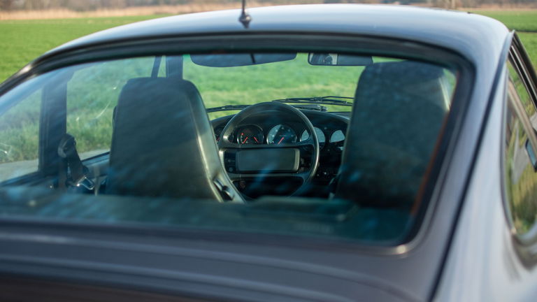 Porsche 964 Carrera 4