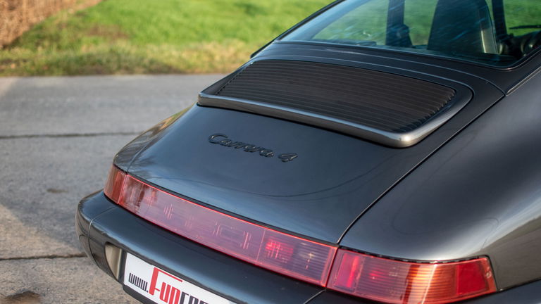 Porsche 964 Carrera 4