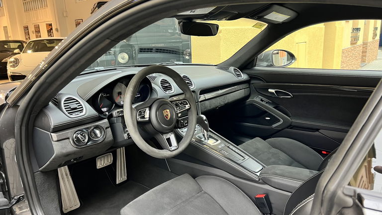 Porsche 718 Cayman GTS 4.0