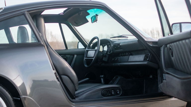 Porsche 964 Carrera 4