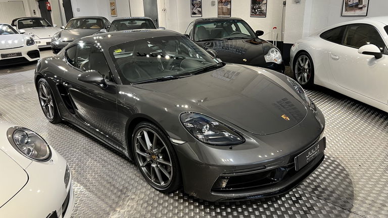 Porsche 718 Cayman GTS 4.0