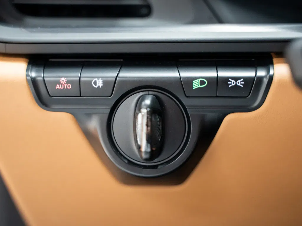 Porsche 992 GT3 Touring