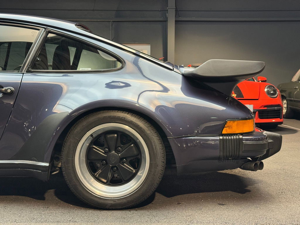 Porsche 911 Turbo 3.3