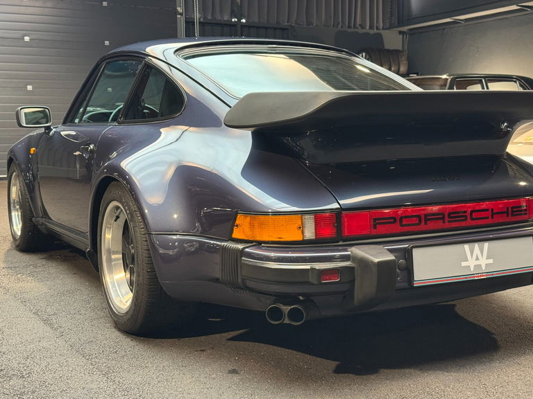 Porsche 911 Turbo 3.3