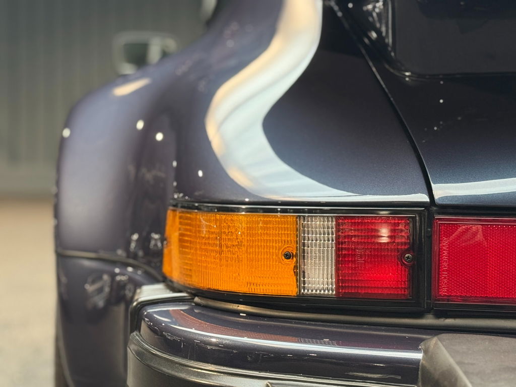 Porsche 911 Turbo 3.3