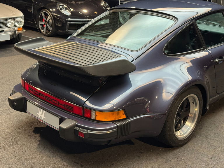 Porsche 911 Turbo 3.3