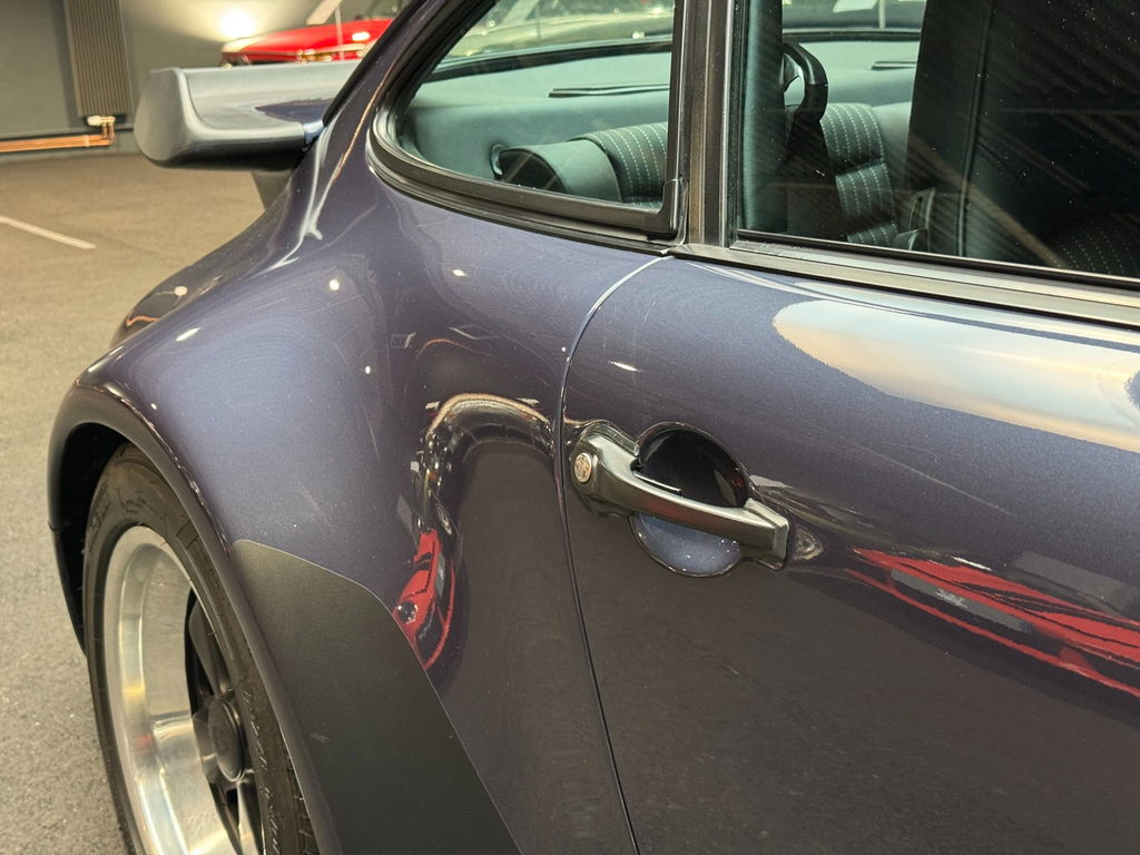 Porsche 911 Turbo 3.3