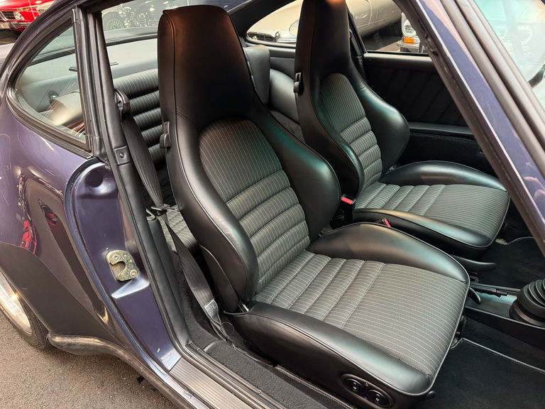 Porsche 911 Turbo 3.3