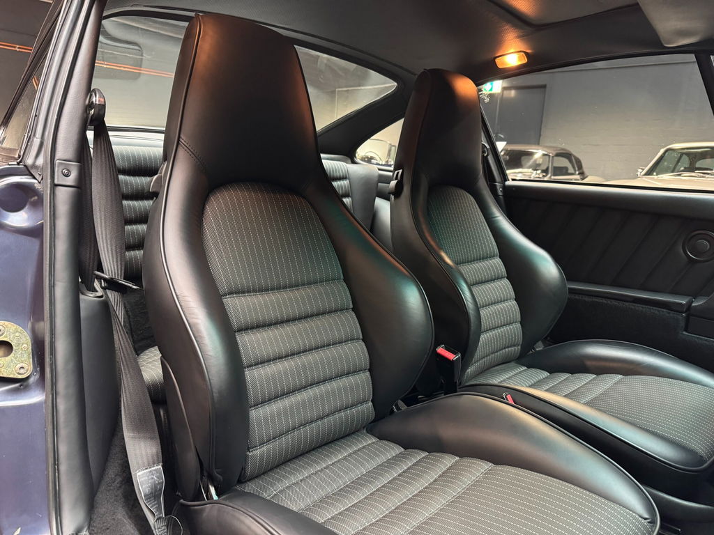 Porsche 911 Turbo 3.3