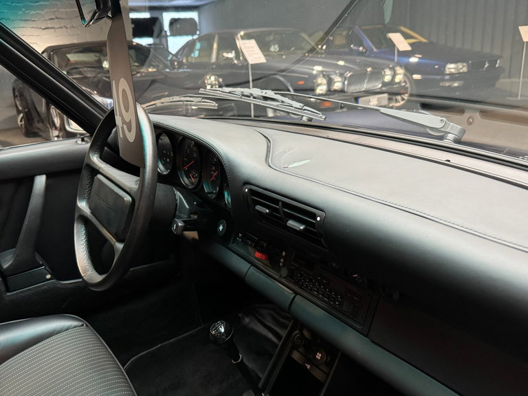 Porsche 911 Turbo 3.3