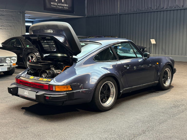 Porsche 911 Turbo 3.3
