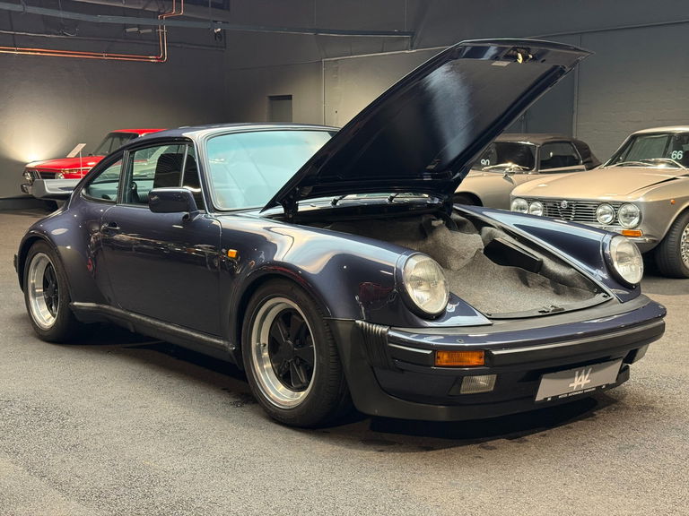 Porsche 911 Turbo 3.3