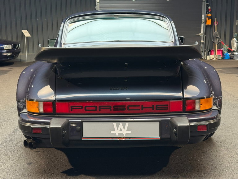 Porsche 911 Turbo 3.3