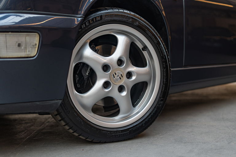 Porsche 964 Carrera 4