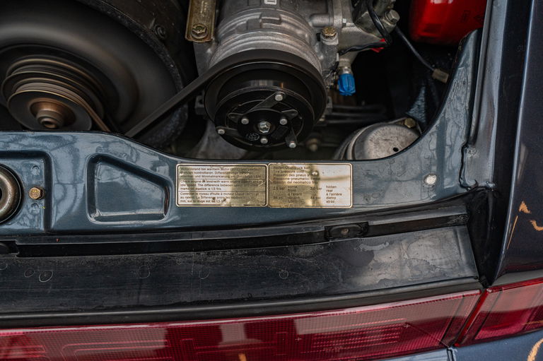 Porsche 964 Carrera 4