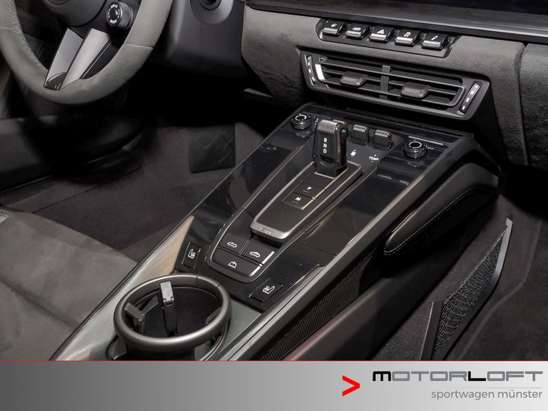 Porsche 992 Carrera GTS