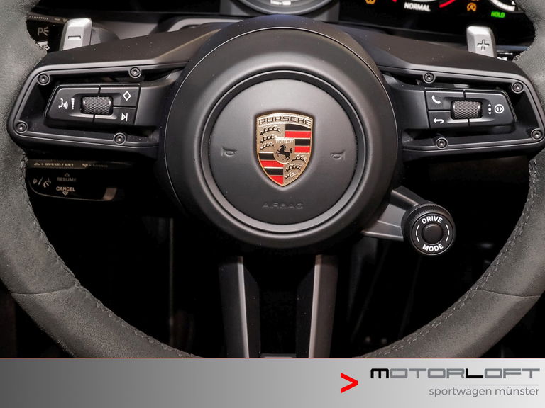 Porsche 992 Carrera GTS