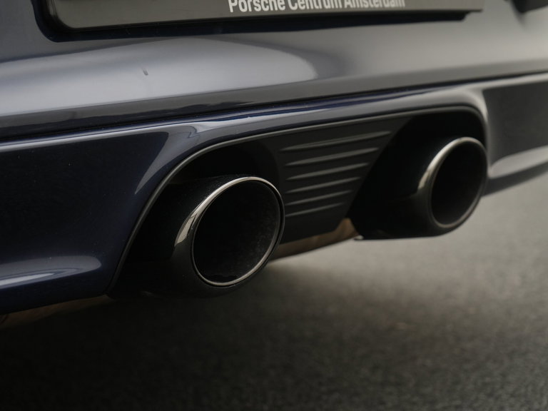 Porsche 991.2 Carrera GTS