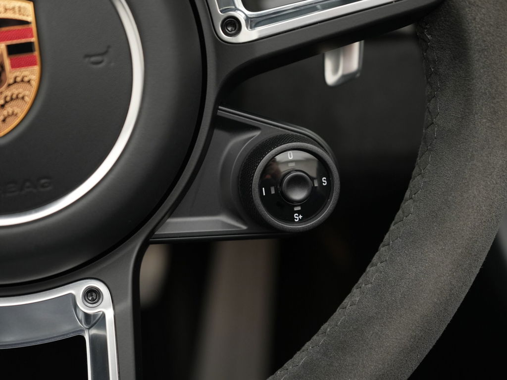 Porsche 991.2 Carrera GTS