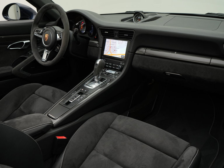 Porsche 991.2 Carrera GTS