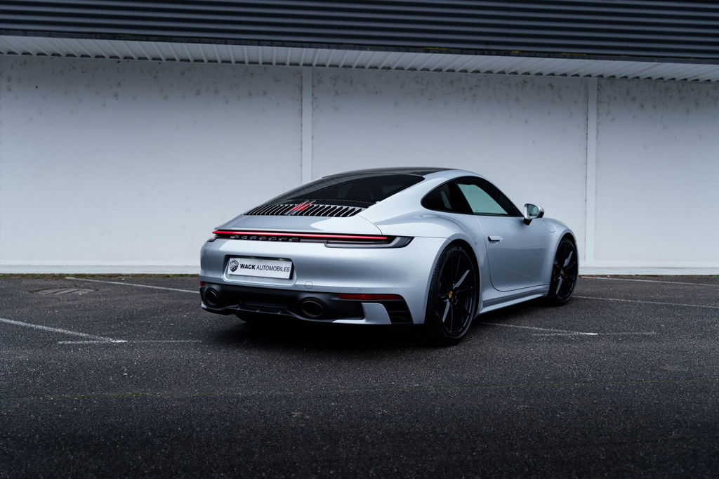 Porsche 992 Carrera 4S