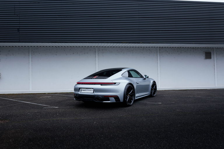 Porsche 992 Carrera 4S