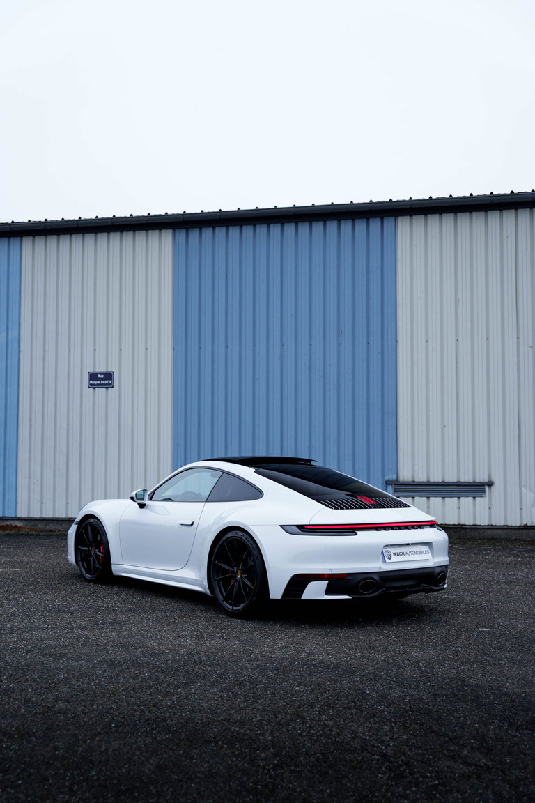 Porsche 992 Carrera 4S